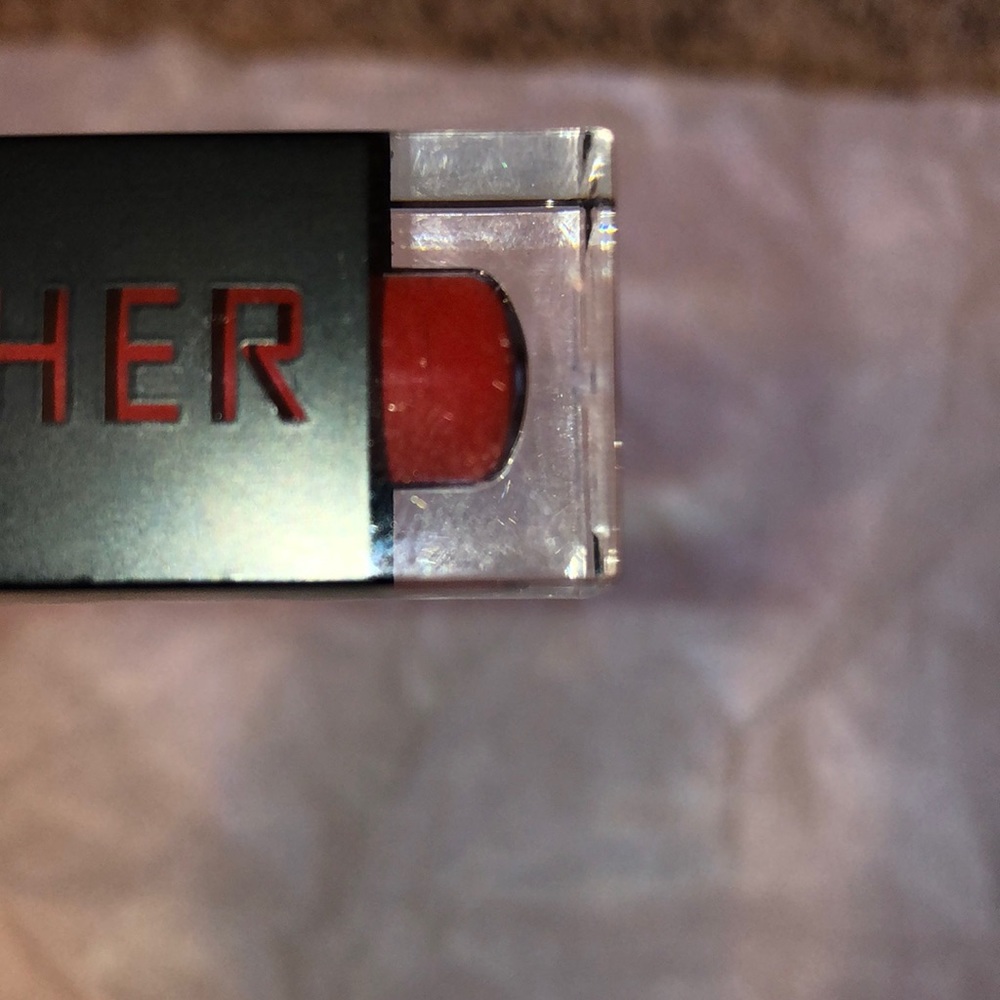 Liquid Lipstick - Picture 2 of 3